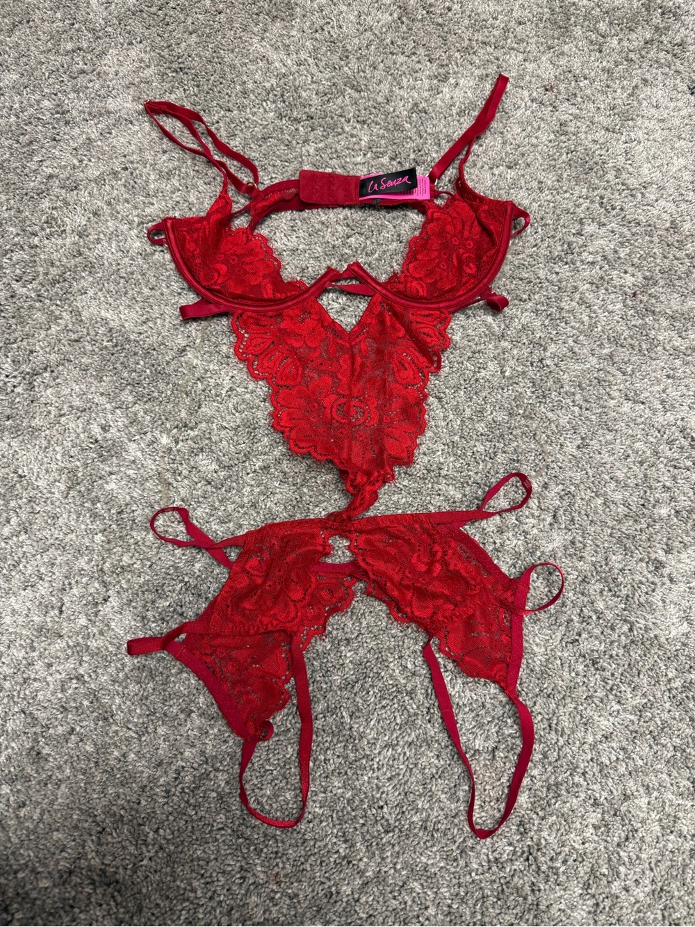 La SENZA Red Floral Lace Strappy Bra & Garter Set